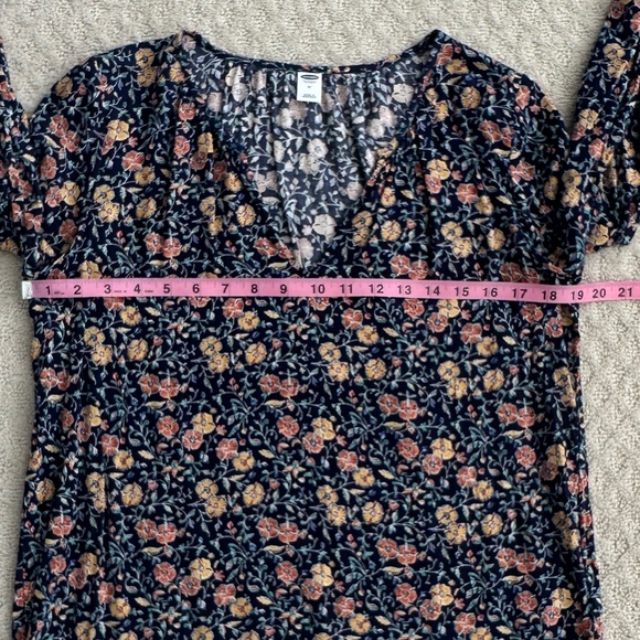 Old Navy Long Sleeve Peasant Blouse/Top Navy Blue Floral Size Medium - Picture 11 of 11